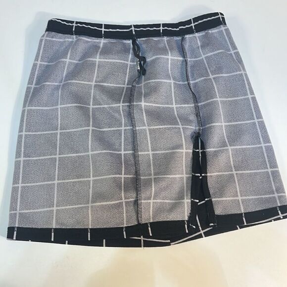 ‎SHEIN mini skirt black and white size-small - Picture 6 of 7